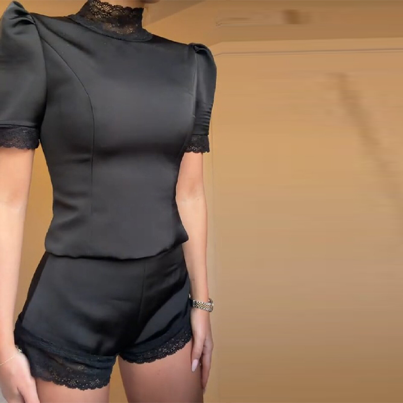 Nieuwe satijnen kant-rand top  - Shoulder Pad Set In recensie en prijs